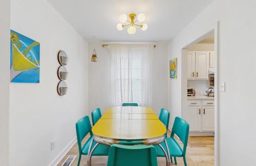 Beach Institute Apartment | The Manor at Forsyth Gardens