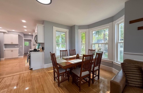 Conway House | The Manor on Main | Hot Tub, Pond Access, 5 Bedrms