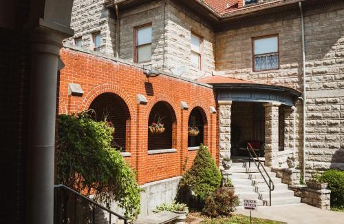 Springfield Bed & Breakfast | The Mansion at Elfindale