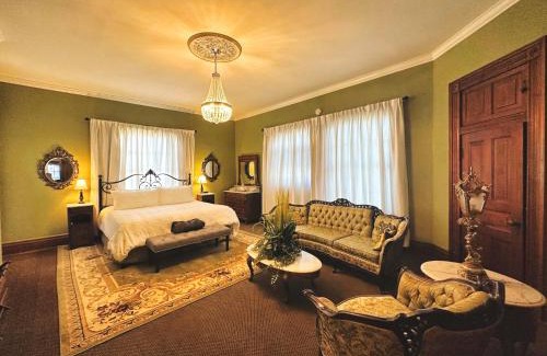 Galveston Bed & Breakfast | The Mansion on 17th, formerly Schaefer Haus