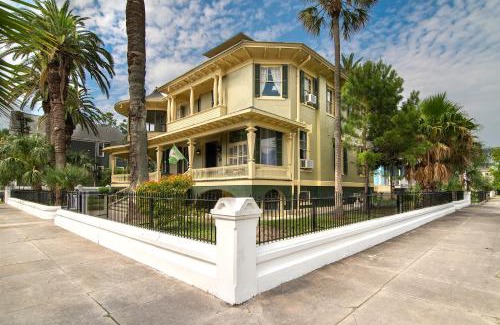 Galveston Bed & Breakfast | The Mansion on 17th, formerly Schaefer Haus