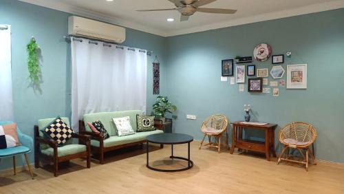 Taman Kota Laksamana House | The Maple Homestay @ Kota Laksamana Melaka