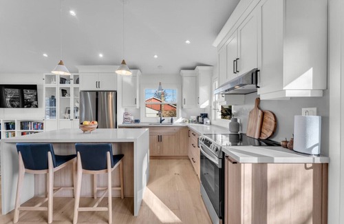 Burlington House | The Maple Tree: Luxury Family Home