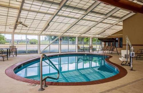 Lake Charles Hotel | The Marco Hotel Lake Charles