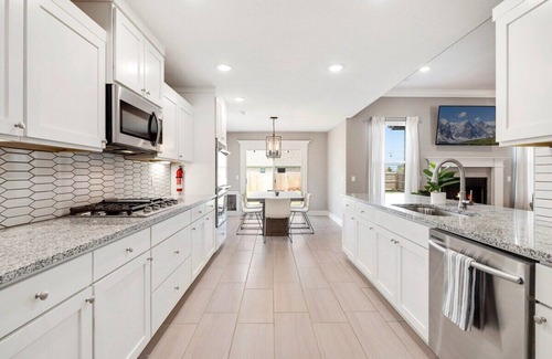 Bentonville House | The Marigold - Modern - 5 mi to Downtown