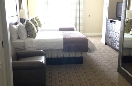 South Lake Tahoe Resort | The Marriott Grand ResidencenLuxury Resort & Convenient Location=Fun made easy!n