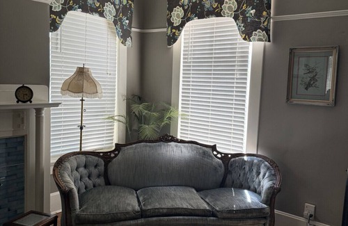 Guthrie Bed & Breakfast | The Martha Dale at The Judges Chambers