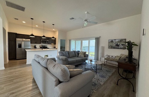 Okahumpka House | The McLucas Getaway (Lake Denham)