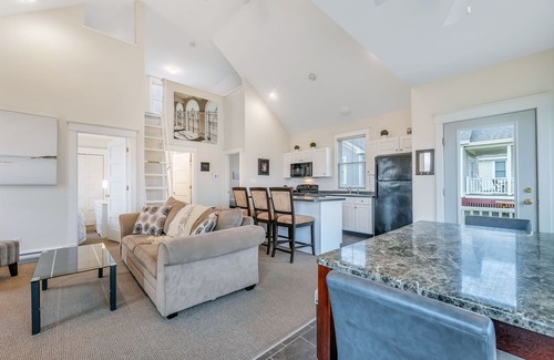 Cherry Valley House | The Meadowlark - 115 Butternut