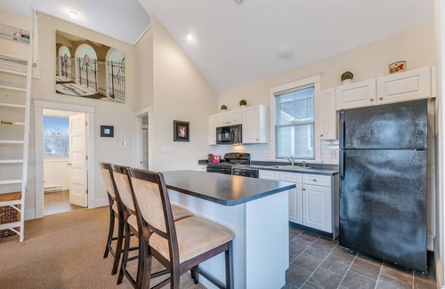 Cherry Valley House | The Meadowlark - 115 Butternut