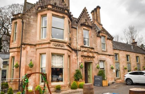 Bridge of Allan Hotel | The Meadowpark Bar, Kitchen & Rooms
