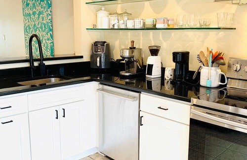 The Meadows Condo | The Meadows, 2 bedroom updated condo, with golf course view and a patio!