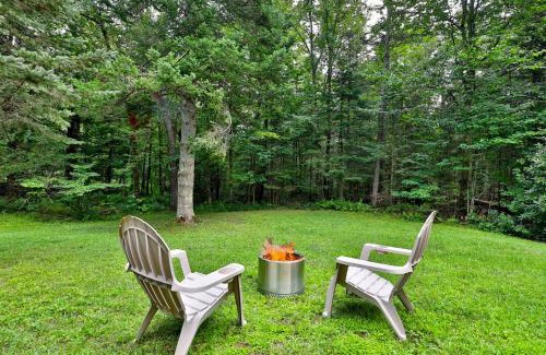 East Haven  Rutland County House | The Mendon Cottage - Charming Vermont Home Close to Pico, Ski Rental Deals!