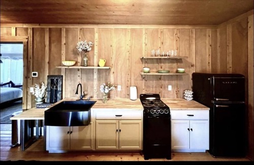 New Harmony Other | “The Mercantile” is a farmhouse style home on Morning Line Ranch.