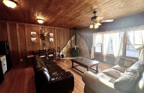 New Harmony Other | “The Mercantile” is a farmhouse style home on Morning Line Ranch.