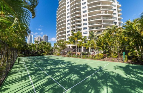 Main Beach Apartment | The Meriton Apartments on Main Beach