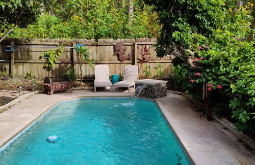 June Park House | The Mermaid Jungle House W/Private "Heated" Pool