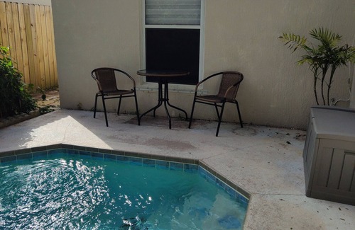June Park House | The Mermaid Jungle House W/Private "Heated" Pool