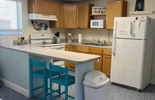 Weeki Wachee Gardens Apartment | The Mermaid Landing River Retreat