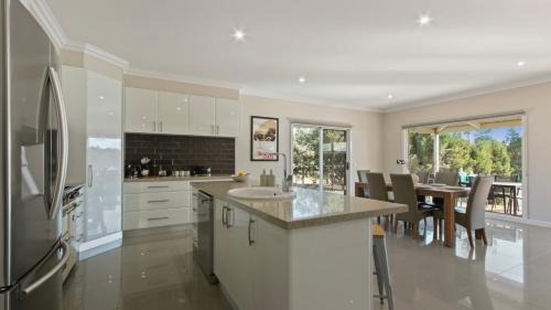 Metung House | The Metung Crest