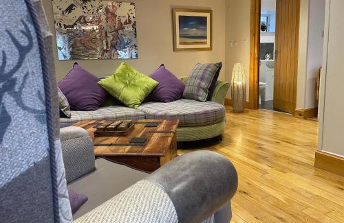 Oban Apartment | The Mews 2 bedroom with private parking