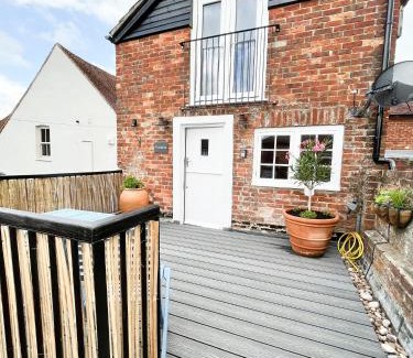 Petworth House | The Mews Pet Friendly and Parking