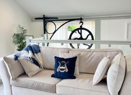 Petworth House | The Mews Pet Friendly and Parking