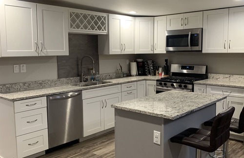 Rockford Apartment | The Mid-Town Loft