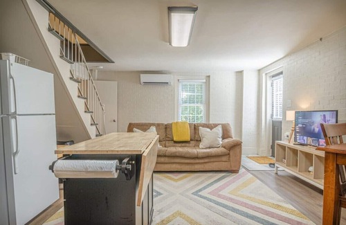 Columbus Apartment | The Midtown Cozy Nook: 1BR Near Fort Moore