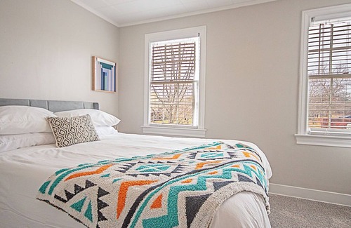 Nacogdoches House | The Midtown Flat; just blocks from SFA Campus and Downtown
