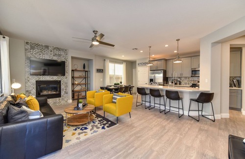 North Natomas House | The MILANO House Next To Downtown Sleep Train Arena Airport Grill Golden One