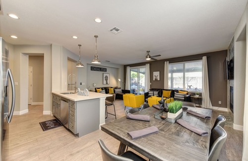 North Natomas House | The MILANO House Next To Downtown Sleep Train Arena Airport Grill Golden One