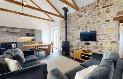 St Austell House | The Milking Parlour, Cornwall - Eco friendly, high spec, rural barn. South coast