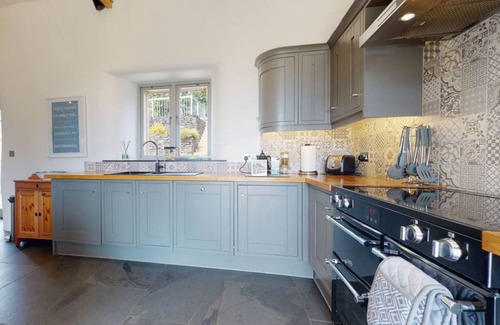 St Austell House | The Milking Parlour, Cornwall - Eco friendly, high spec, rural barn. South coast