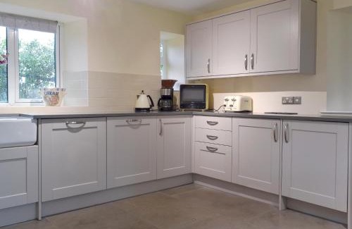 Ault Hucknall House | The Mill Cottage