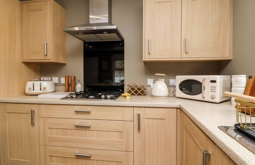 Todmorden House | THE MILNE, pet friendly, with a garden in Todmorden
