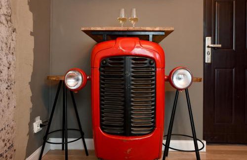 Bucharest City-Centre Apartment | THE MINI INDUSTRIAL. Small Magheru Studio