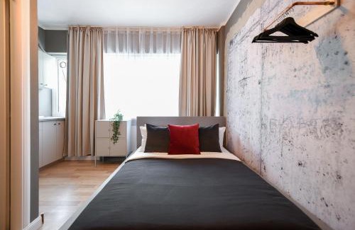 Bucharest City-Centre Apartment | THE MINI INDUSTRIAL. Small Magheru Studio