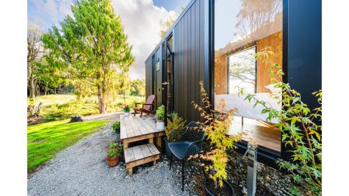 Rewa House | The Mini Mountain Hut 2 by Tiny Away