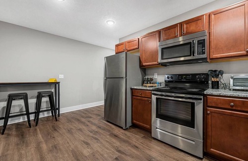 Bowling Green Apartment | The Mint - A Perfect 4Bed/4Bath Weekend Getaway