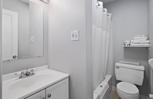 Rock Springs Hotel | The Mint Motel