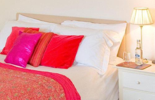 Chipping Sodbury Bed & Breakfast | The Moda House