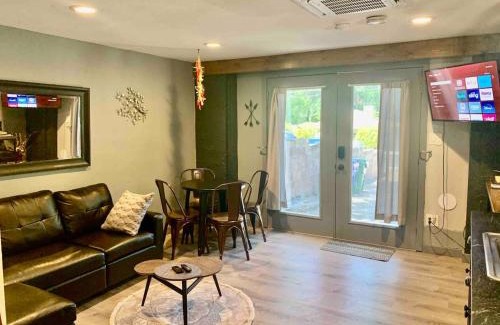 Prescott House | The Modern Blue- Walk to Downtown Prescott