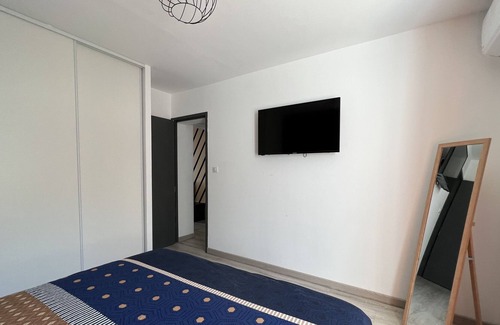 Perigueux Apartment | The Moderna Cocooning - Air-conditioned