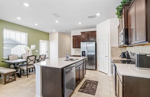 Seffner Community Alliance House | The Modern Muse, A Tampa Retreat