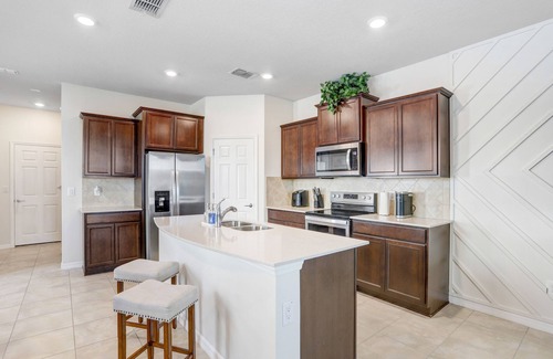 Seffner Community Alliance House | The Modern Muse, A Tampa Retreat