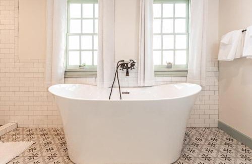 Waco House | The Mohawk Valley House - 4 suite boutique hotel renamed