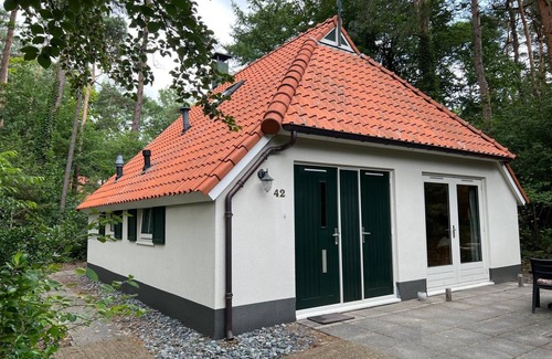 IJhorst Cottage | The Molehill - In the middle of the forest