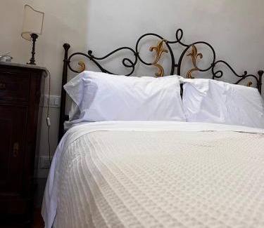 Ponte Buriano Bed & Breakfast | The Monna Lisa Resort