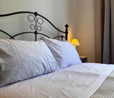 Ponte Buriano Bed & Breakfast | The Monna Lisa Resort